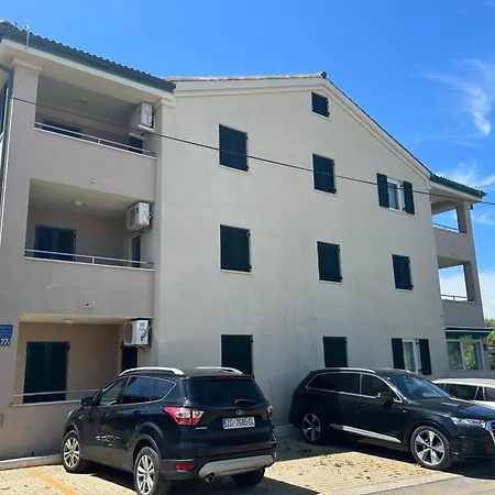 דירה Tara By Interhome פונאנט